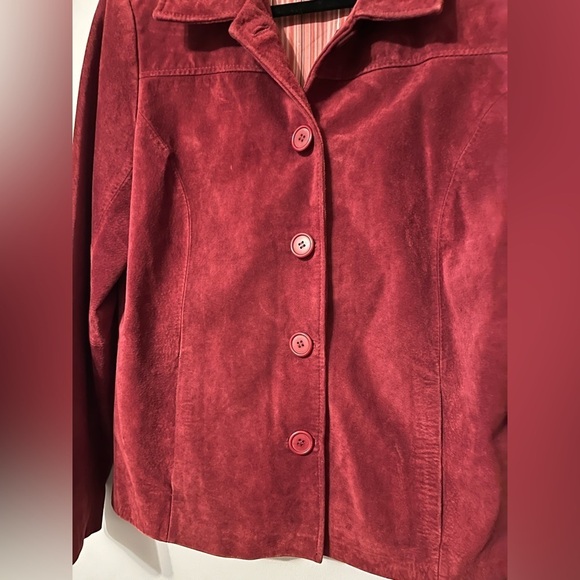 Bernardo Women's Burgundy Leather Jacket Size Medium - Picture 6 of 9